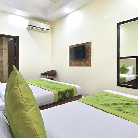 Hotel Emporio View - New Delhi Railway Station - Paharganj מראה חיצוני תמונה