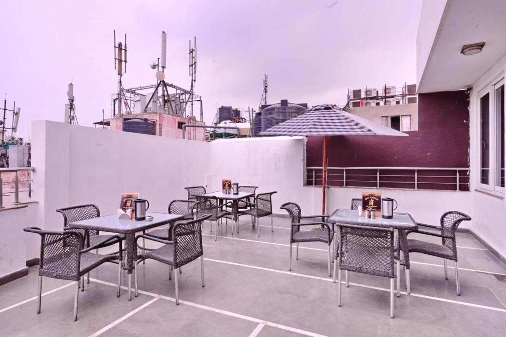 Hotel Emporio View - New Delhi Railway Station - Paharganj מראה חיצוני תמונה