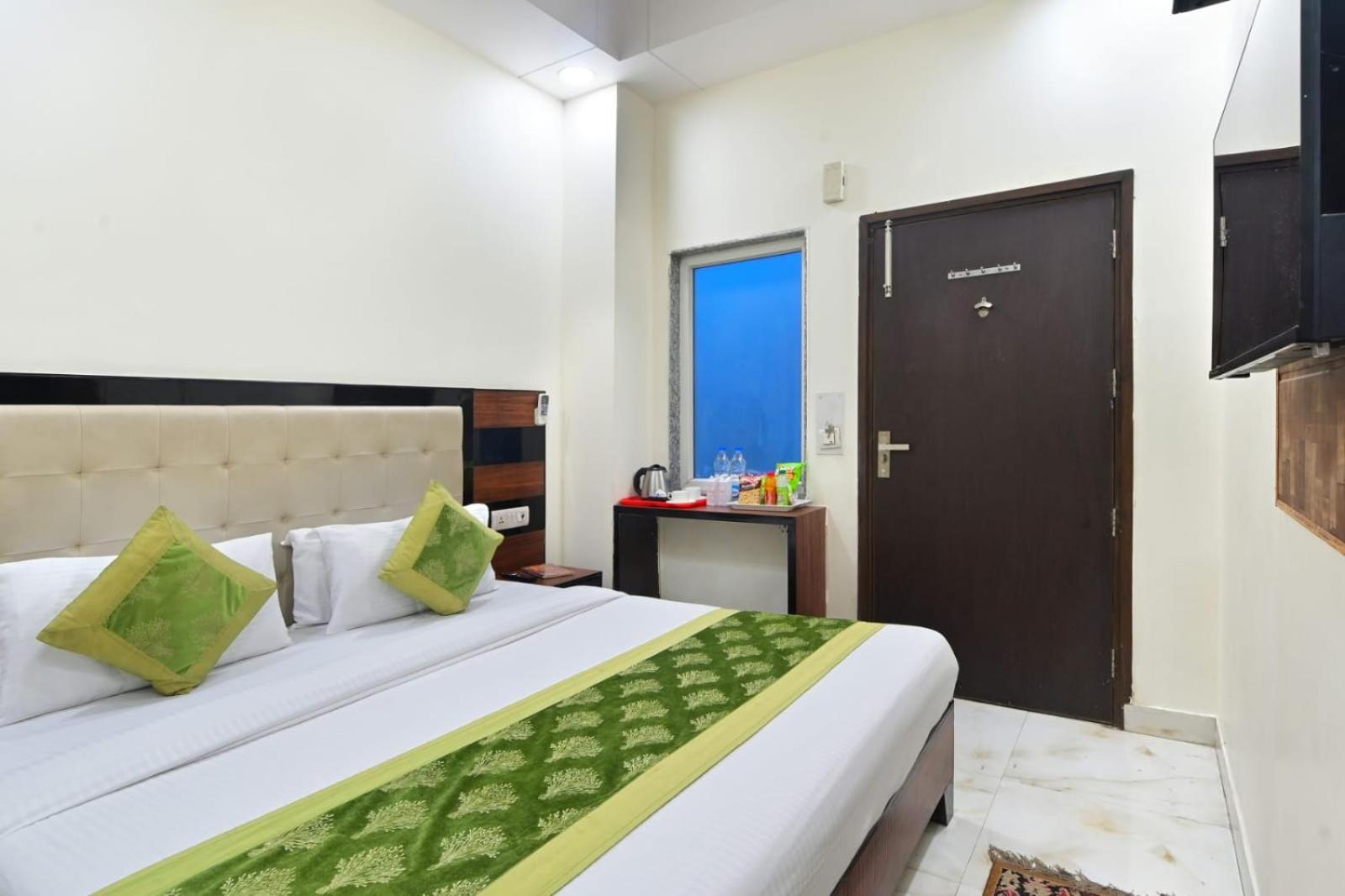 Hotel Emporio View - New Delhi Railway Station - Paharganj מראה חיצוני תמונה
