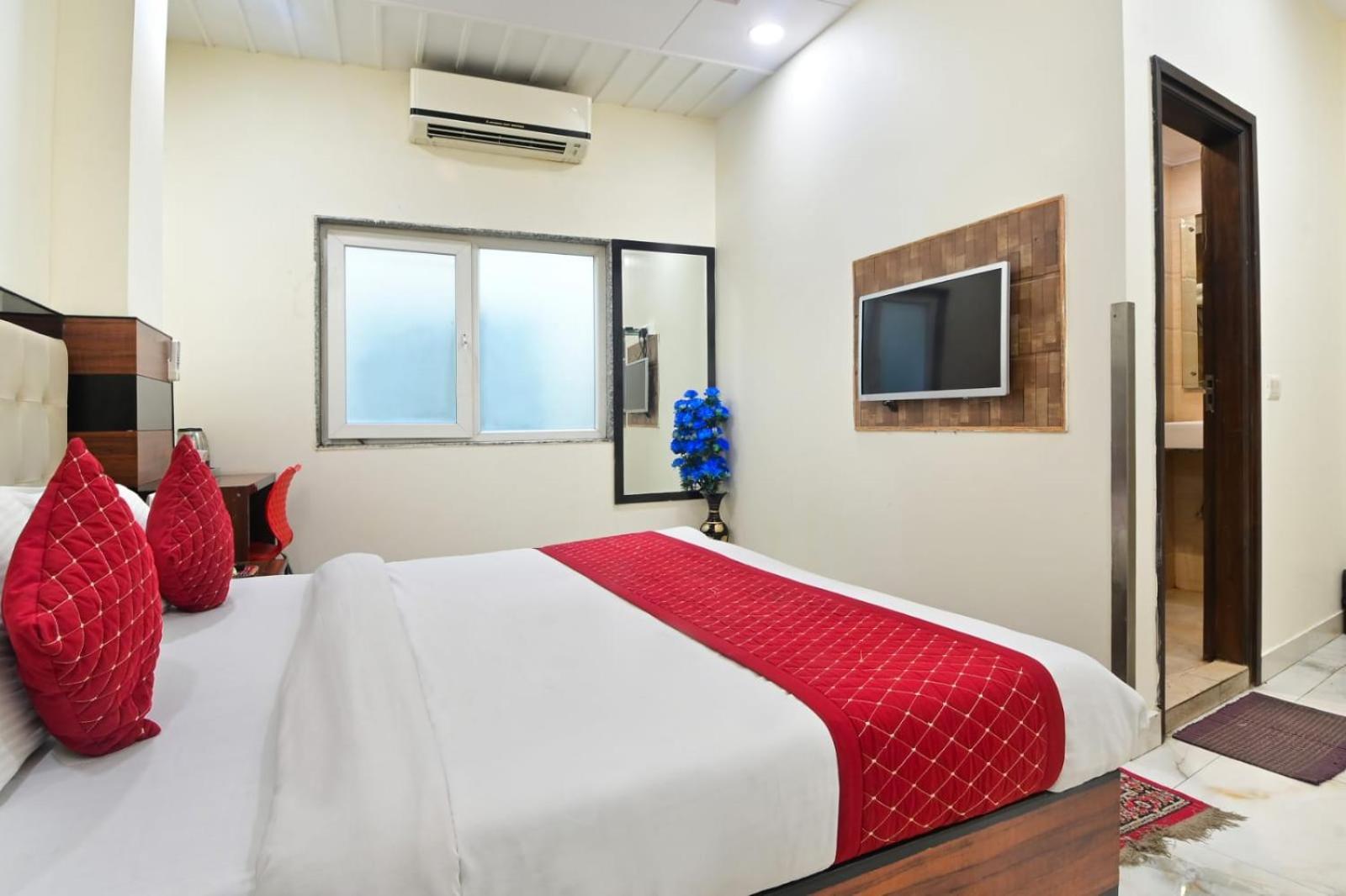Hotel Emporio View - New Delhi Railway Station - Paharganj מראה חיצוני תמונה