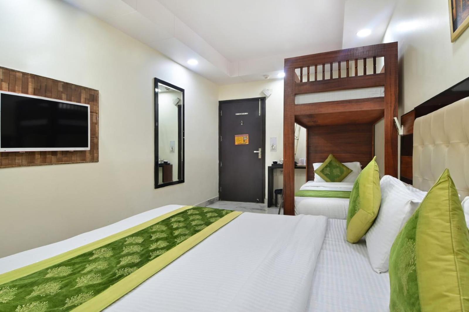Hotel Emporio View - New Delhi Railway Station - Paharganj מראה חיצוני תמונה