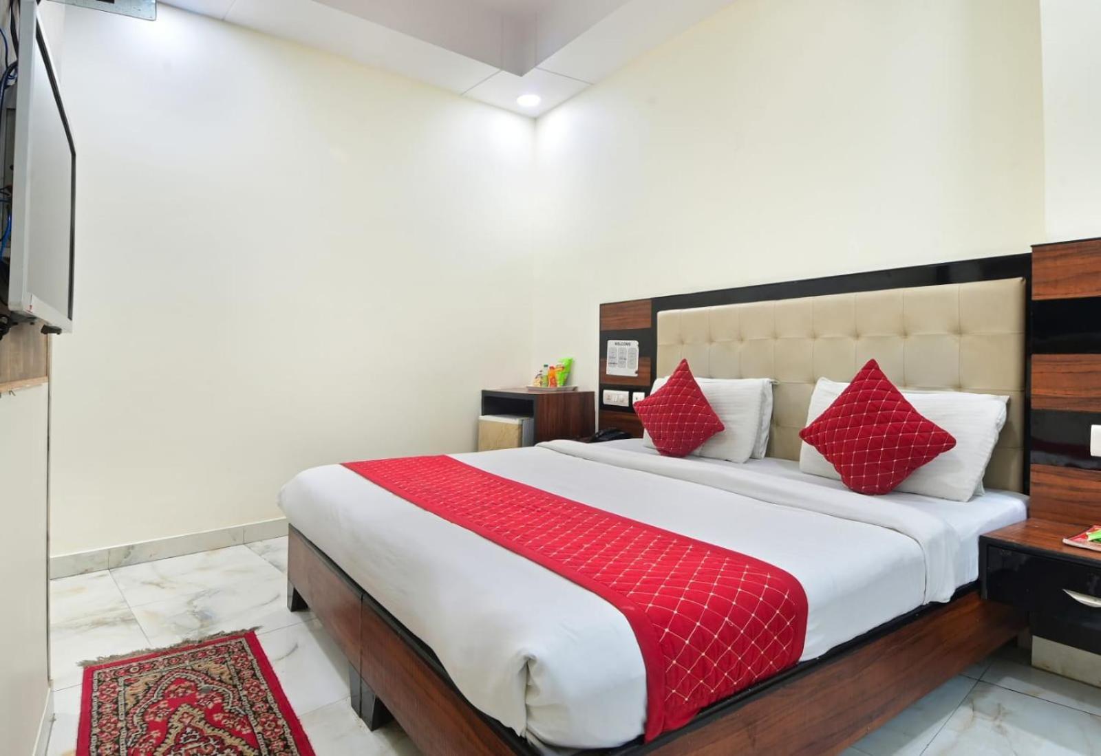 Hotel Emporio View - New Delhi Railway Station - Paharganj מראה חיצוני תמונה