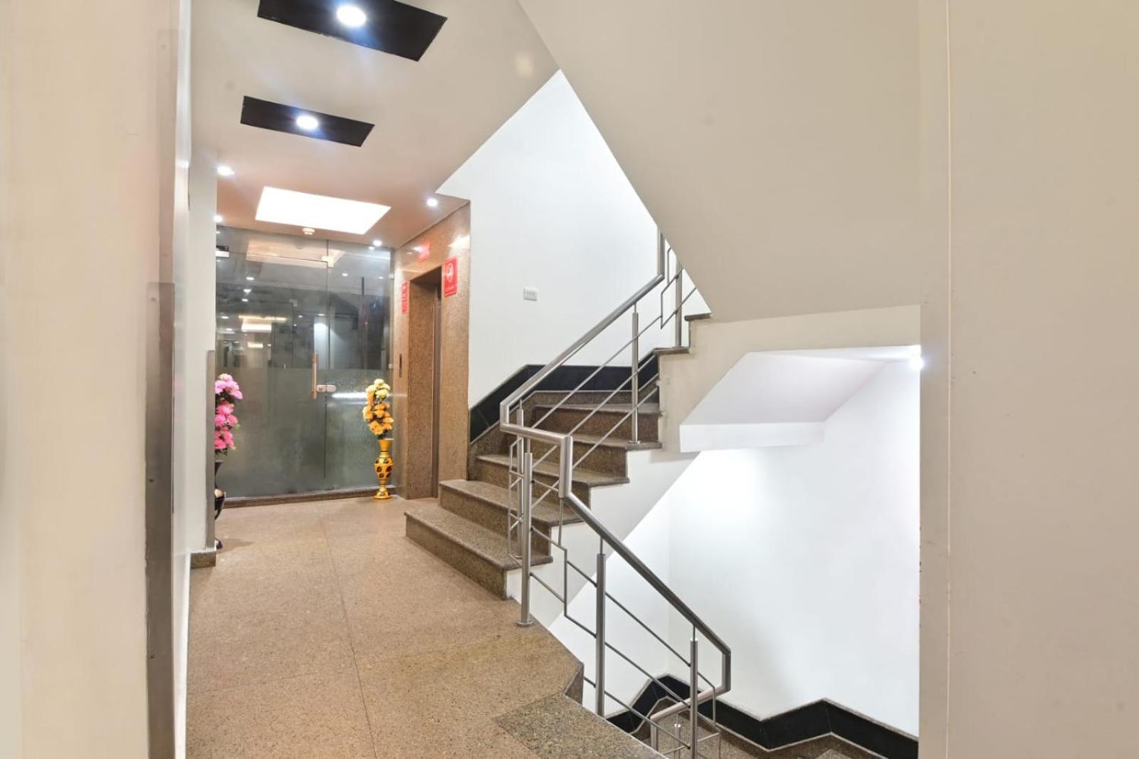 Hotel Emporio View - New Delhi Railway Station - Paharganj מראה חיצוני תמונה